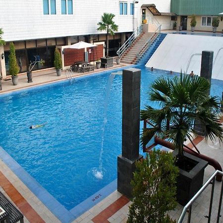 Bumi Senyiur Hotel Samarinda Exteriér fotografie