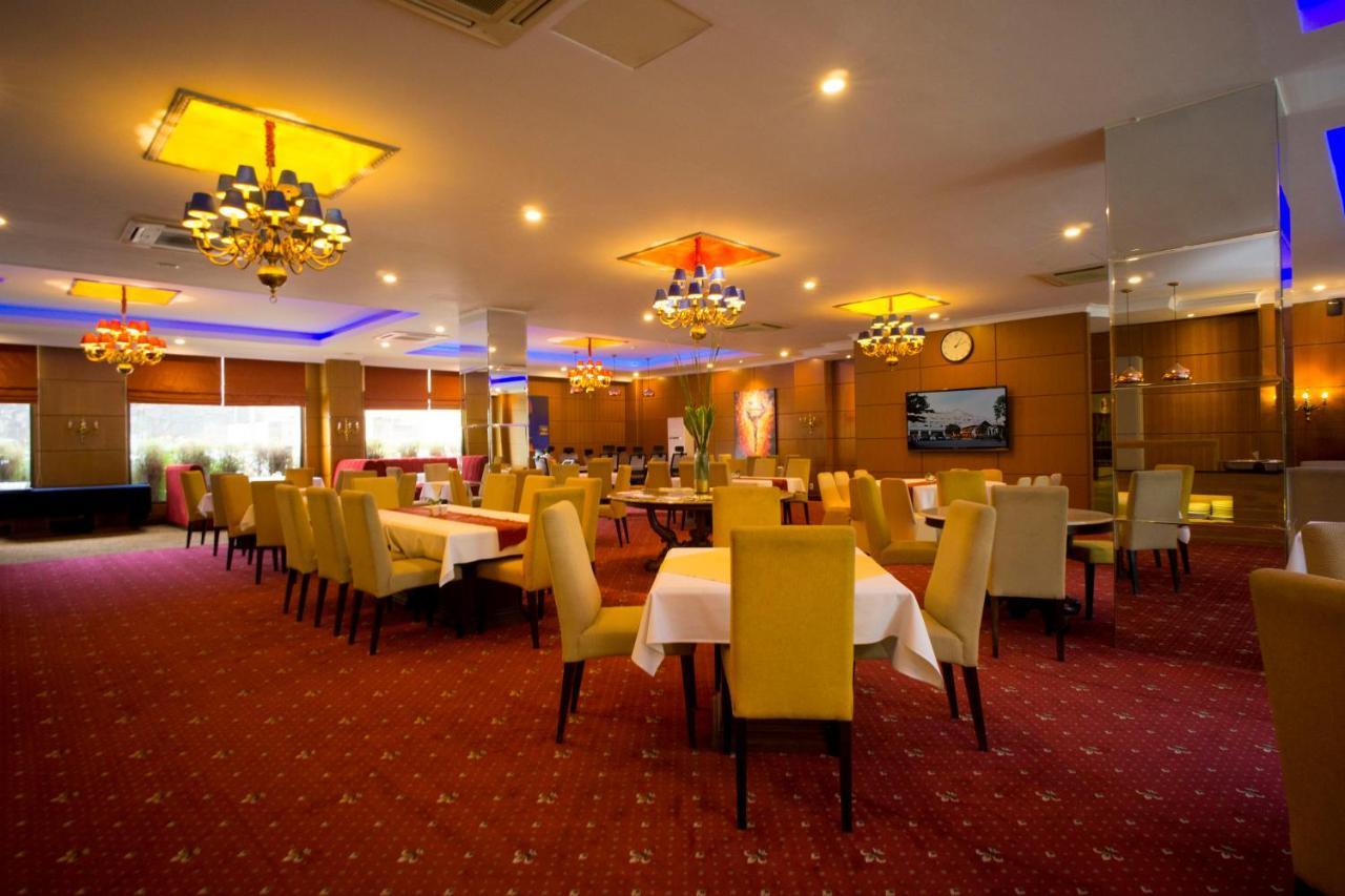 Bumi Senyiur Hotel Samarinda Exteriér fotografie